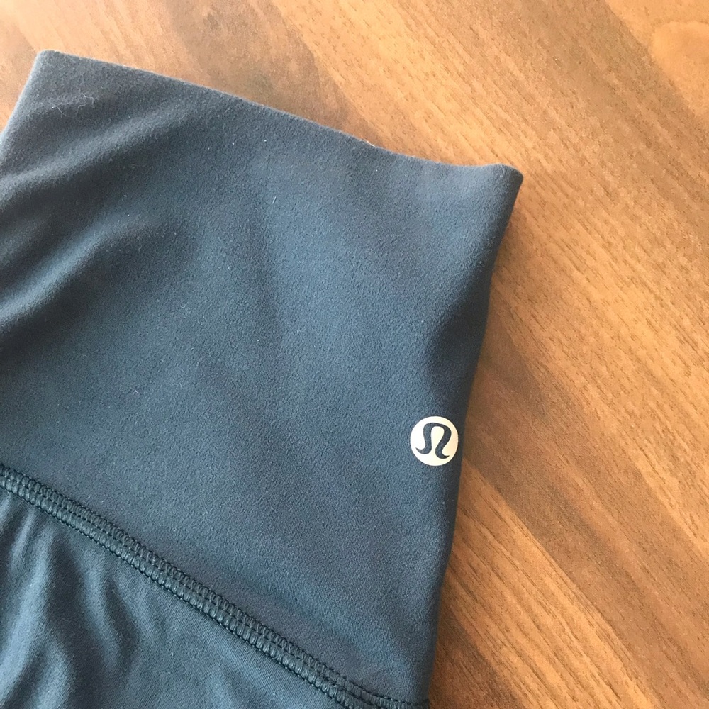 lululemon Align II Nocturnal Teal Size 4 25”